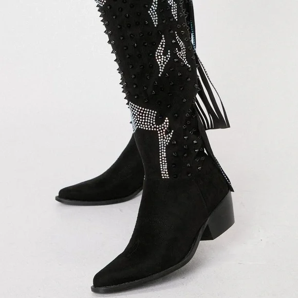 ⚡️NEW $353 NASTY GAL Black Studded Diamante Faux Suede Cowboy Boots - Picture 2 of 4